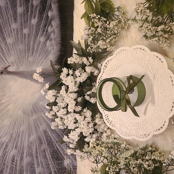 FREE GIFT with $30 min. Purchase /Glass tea Light Holder & Miscellaneous Items - Picture 3 of 3